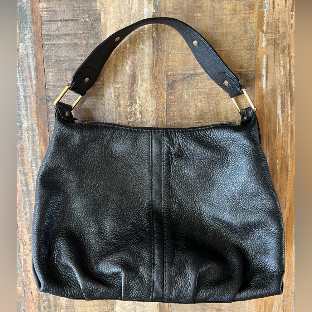 Banana Republic black genuine leather purse with dust bag.
